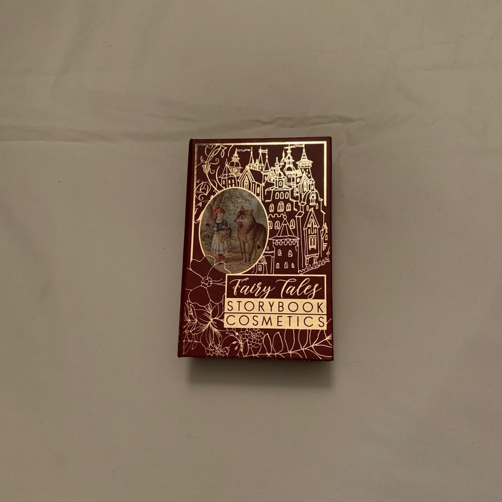 Brand new Storybook eyeshadow palette